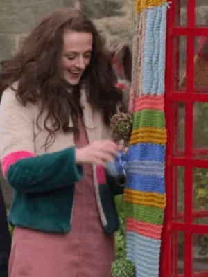 Alternative view of A Castle for Christmas Eilidh Loan Teddy Bear Jacket