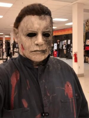 Alternative view of Halloween Ends Michael Myers Costume